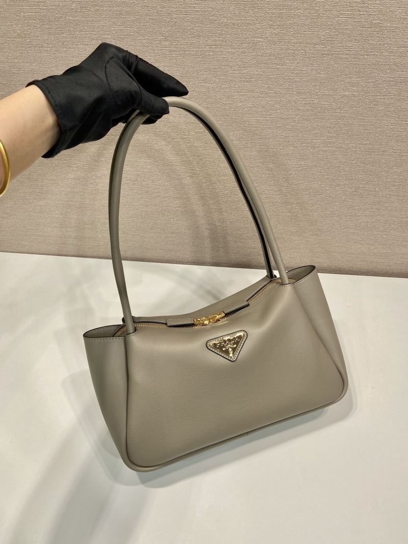 Pra*a top handle bags